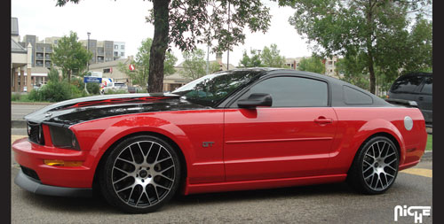 Ford Mustang GT Circuit - M108 