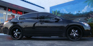 Nissan Altima with Status Wheels S822 Dynasty