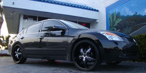 Nissan Altima with Status Wheels S822 Dynasty