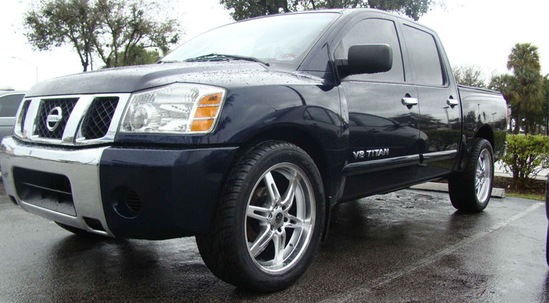  Nissan Titan with Status Wheels S823 Trojan