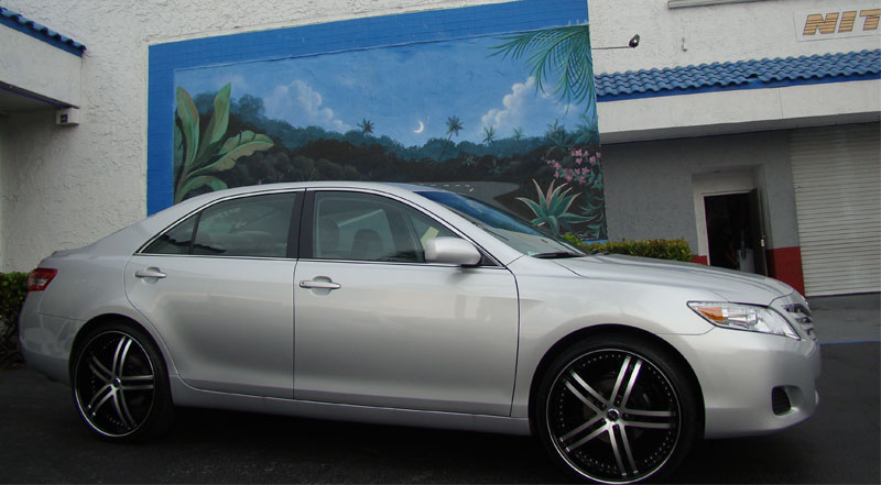  Toyota Camry with Status Wheels S816 Knight 5