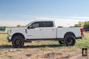 Ford F-350 Super Duty with Fuel 1-Piece Wheels Runner - D741