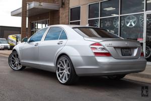 Mercedes-Benz S500 with 