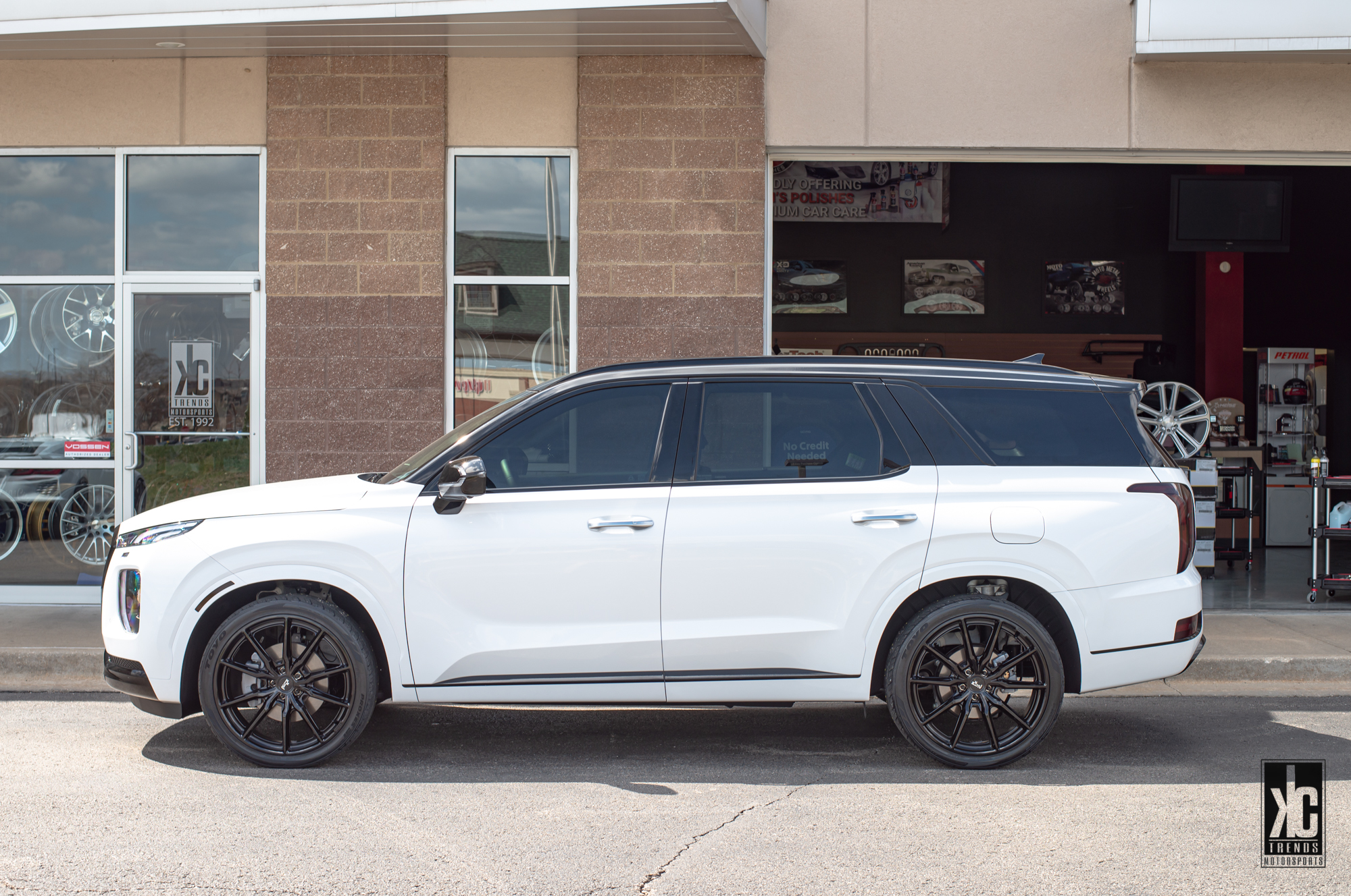 2021 Hyundai Palisade Calligraphy – Blackout Build – VIP Auto Accessories  Blog