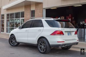 Mercedes-Benz GLE350 with 