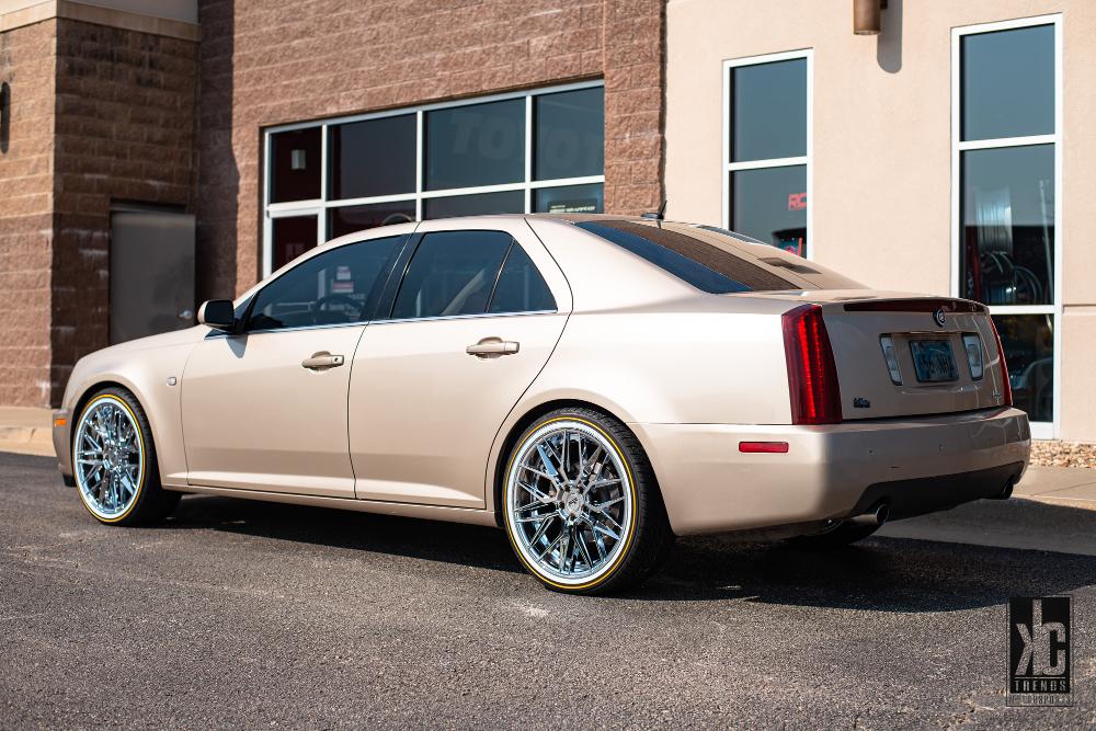 Cadillac STS