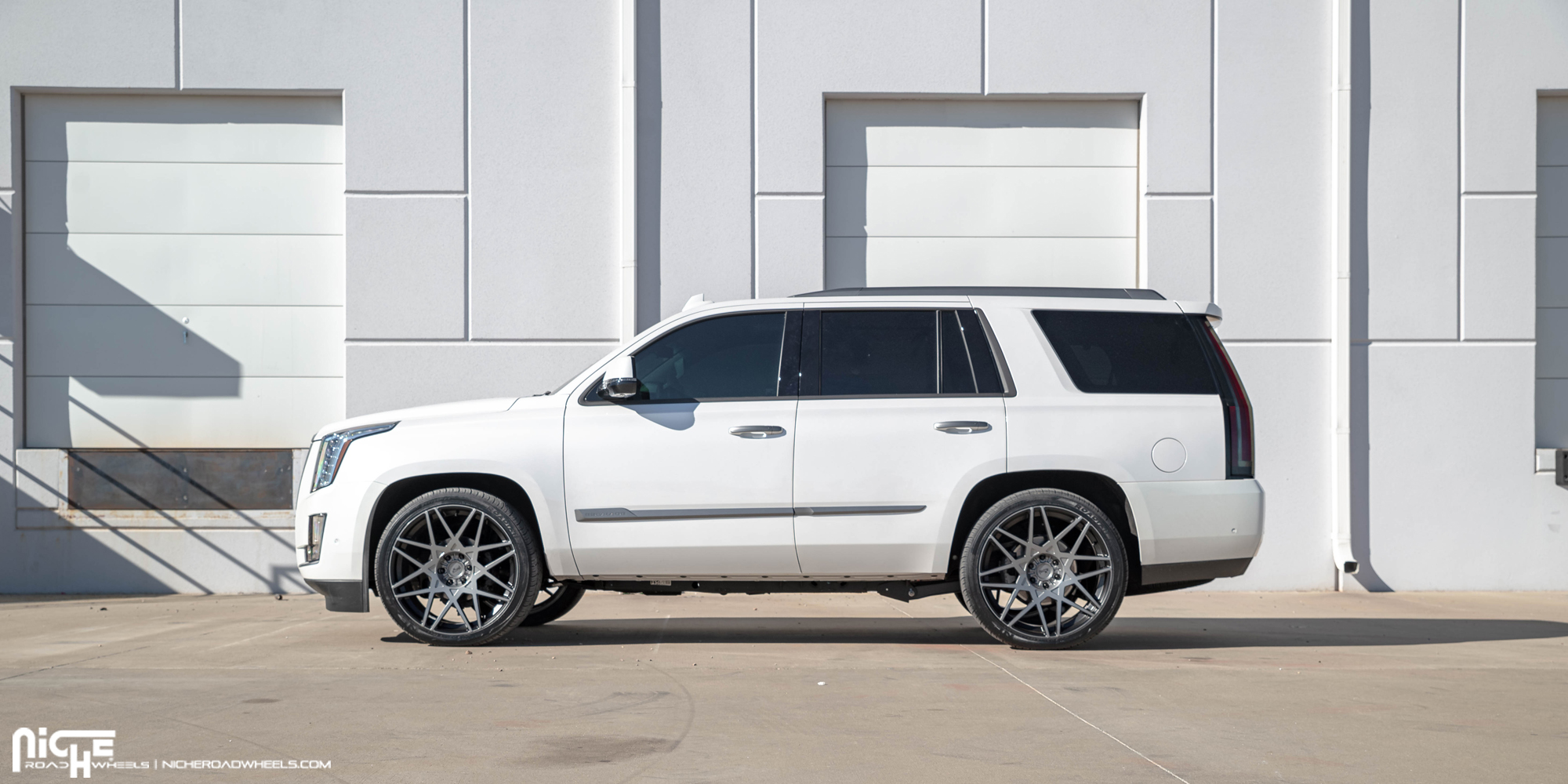 Cadillac Escalade Alpine Gallery - Mht Wheels Inc.