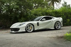Ferrari 812 Superfast Thumbnail