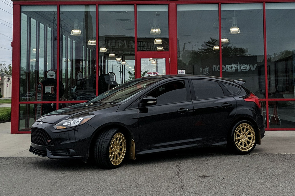 Ford Focus Black Rhino Boxer