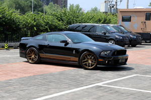 Ford Mustang with XO Wheels Cairo