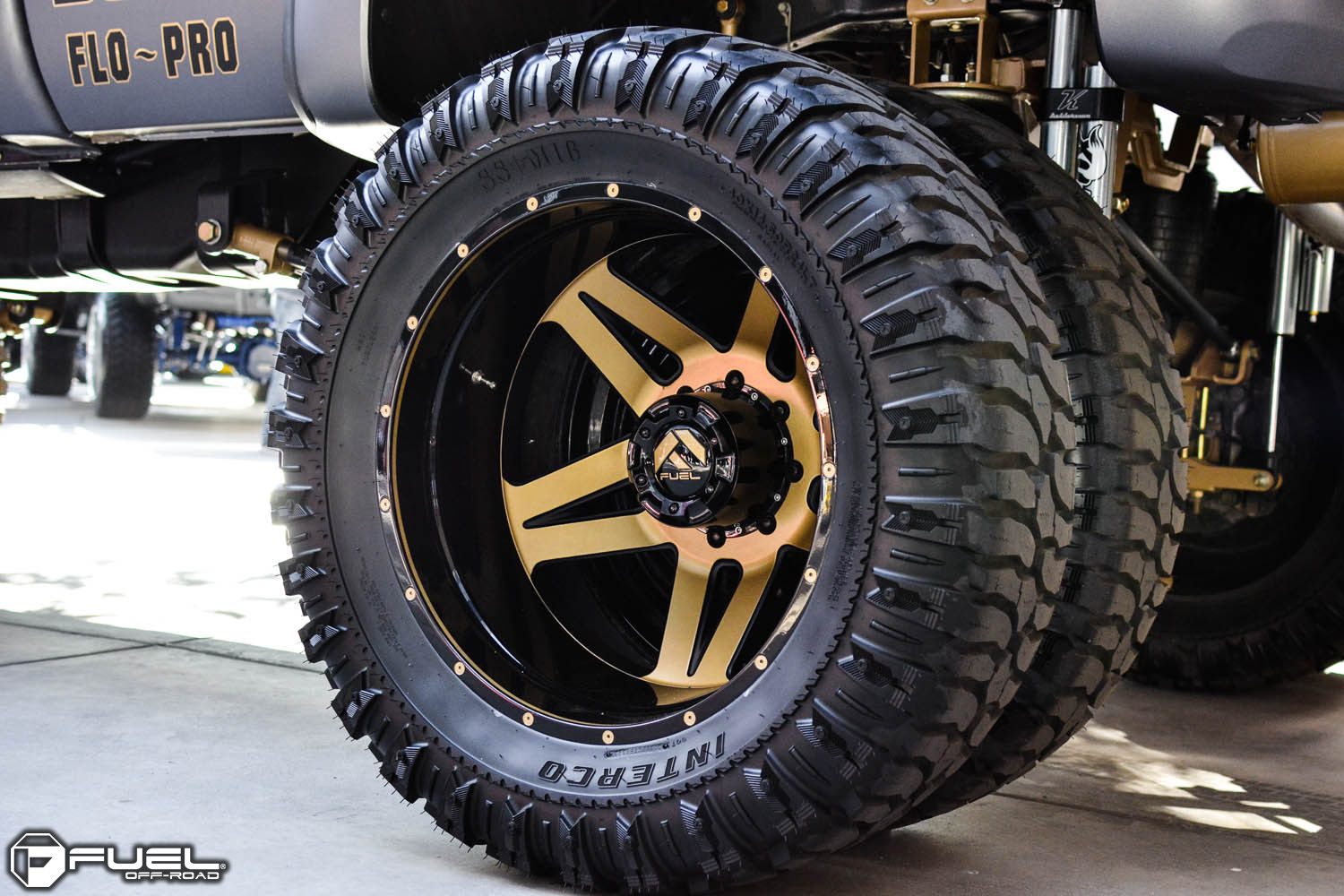 ford-f-350-dually-full-blown-dually-rear-d254-gallery-fuel-off-road