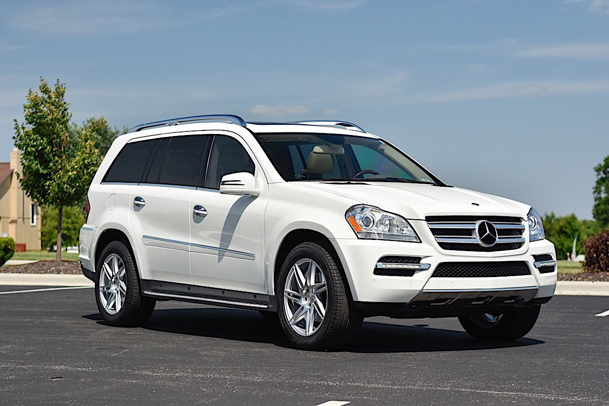Mercedes-Benz GL450 with 