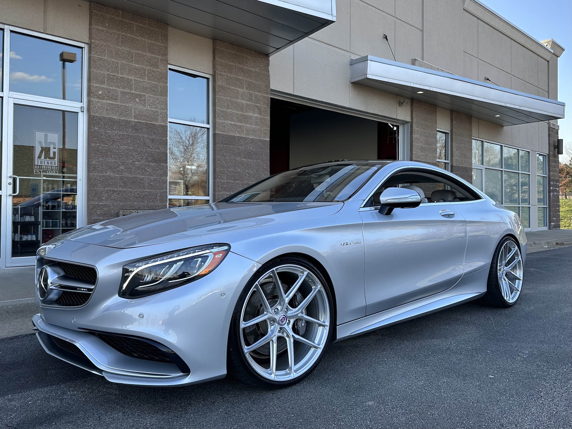  Mercedes-Benz S63 AMG with 