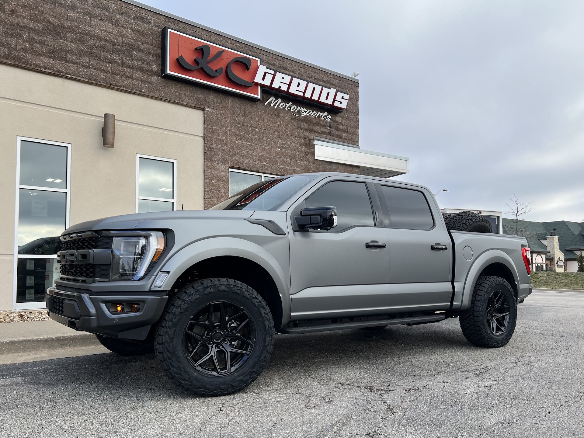  Ford F-150 with Fuel 1-Piece Wheels Flux 6 - FC854MX