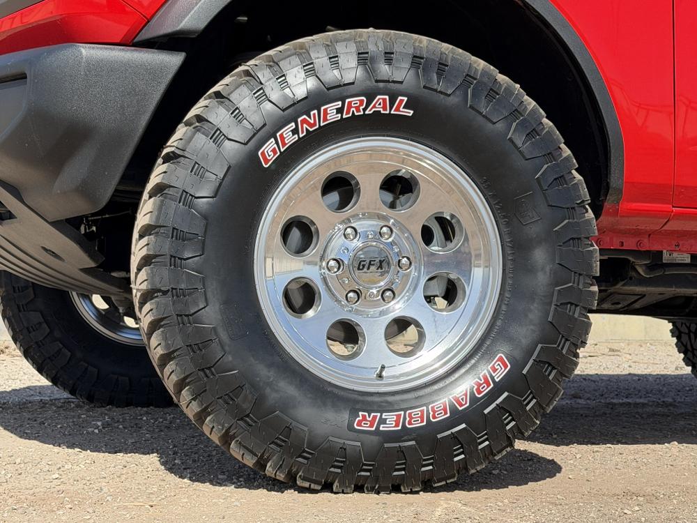 Ford Bronco TR16