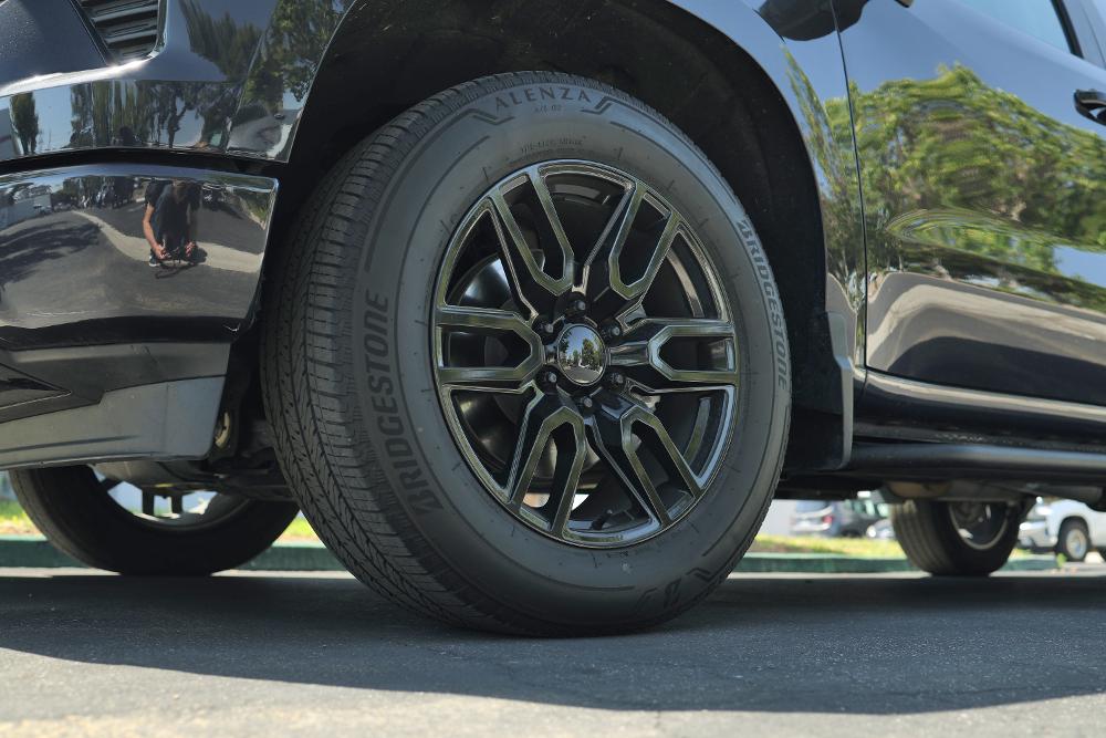 Chevrolet Silverado Voxx Replica Denali NZH