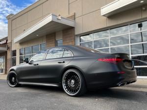 Mercedes-Benz S580 with 