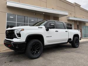 Chevrolet Silverado 2500 HD with Fuel 1-Piece Wheels Flux 8 - FC854BX