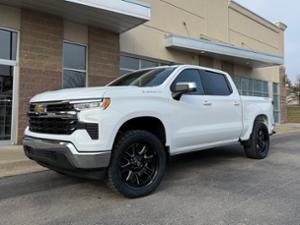 Chevrolet Silverado with Fuel 1-Piece Wheels Darkstar - FC853BE