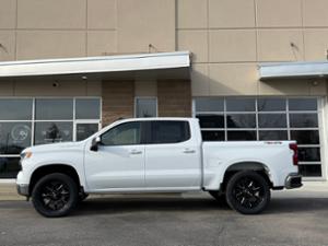 Chevrolet Silverado with Fuel 1-Piece Wheels Darkstar - FC853BE