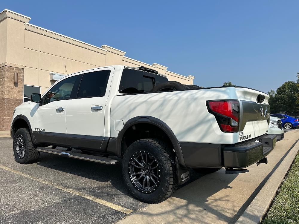 Nissan Titan