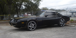 Pontiac Firebird with Status Wheels S822 Dynasty