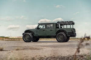 Jeep Gladiator with Black Rhino Abrams