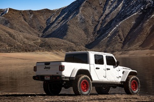 Jeep Gladiator with Black Rhino Primm