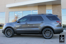 Ford Explorer with Savini Black Di Forza BM4