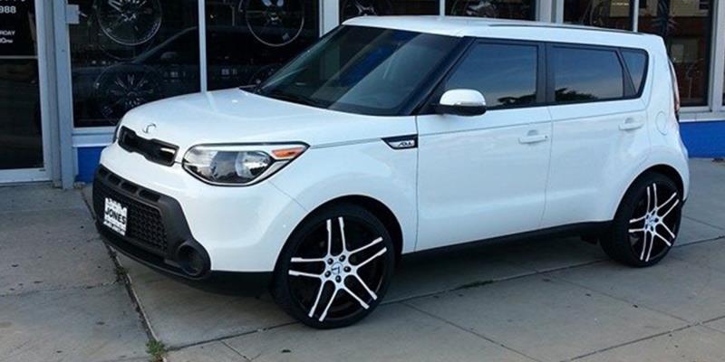  Kia Soul with 