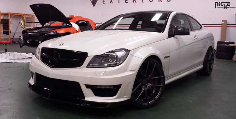 Mercedes-Benz AMG C63