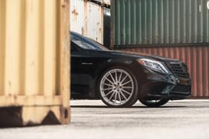 Mercedes-Benz S63 AMG