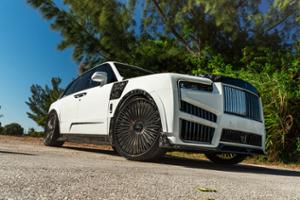 Rolls-Royce Mansory Cullinan Thumbnail