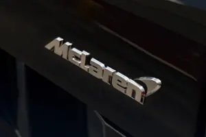 Mercedes-Benz SLR McLaren Thumbnail