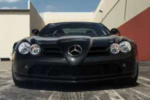 Mercedes-Benz SLR McLaren Thumbnail