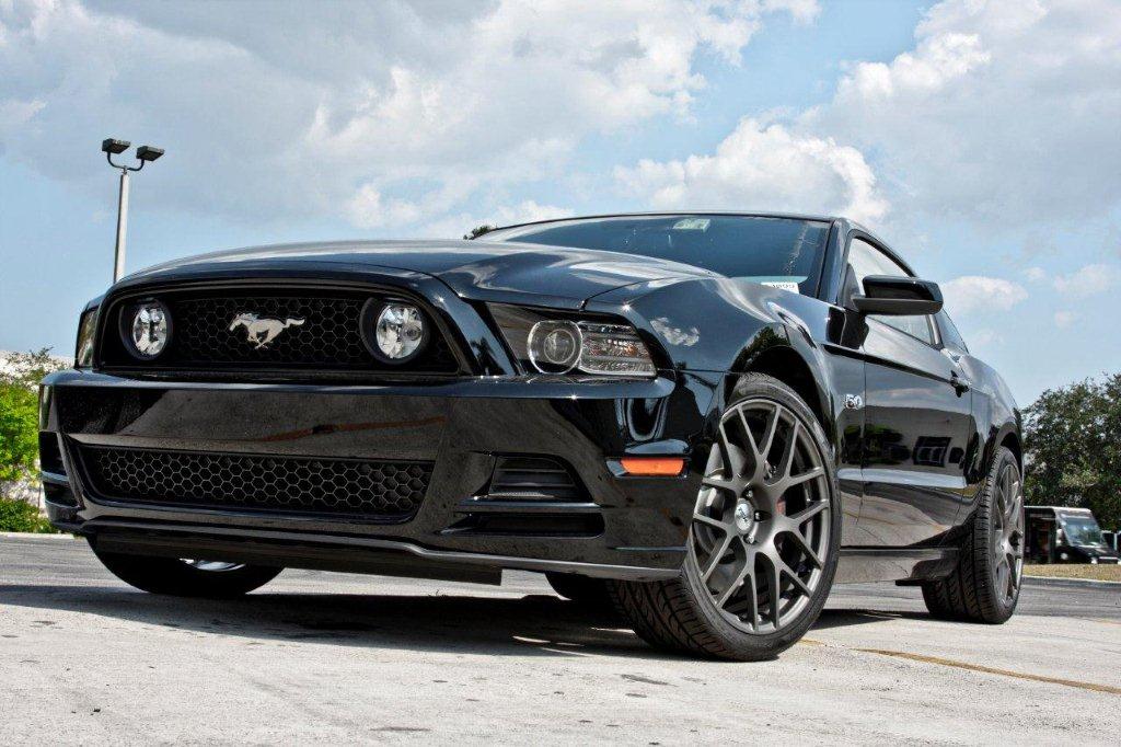 Ford Mustang Nurburgring Gallery - Wheel and Tire Designs