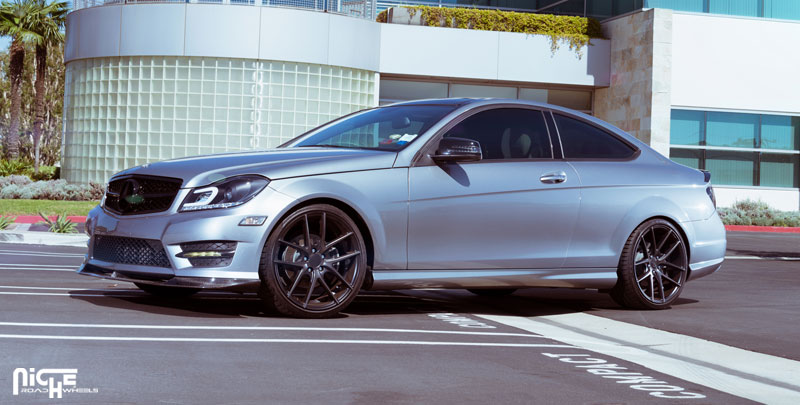 Mercedes-Benz C300