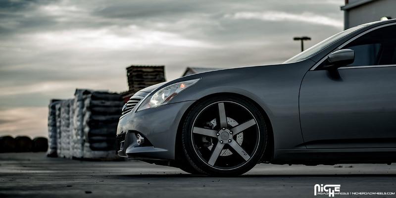 Infiniti G37