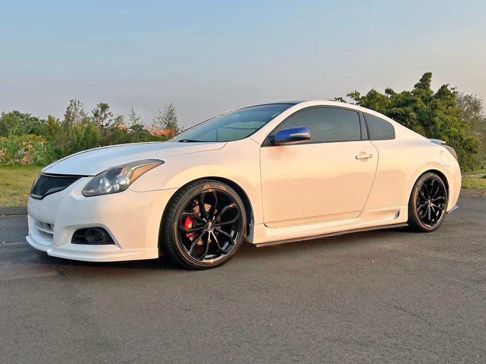 Nissan Altima Voxx Feather Forged Malta