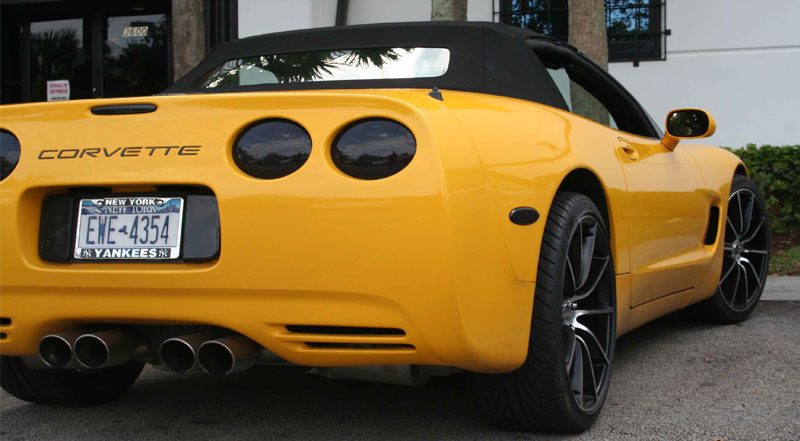  Chevrolet Corvette with Ruff Racing R943