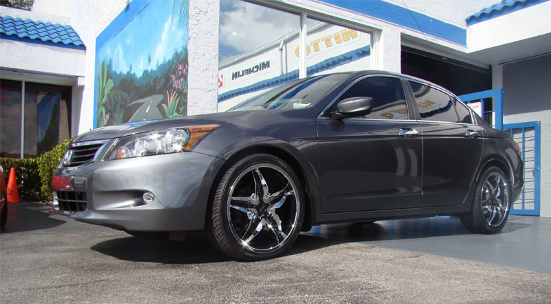  Honda Accord with Status Wheels S222 Vice