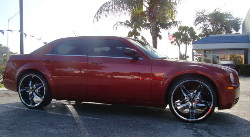  Chrysler 300 with Status Wheels S822 Dynasty