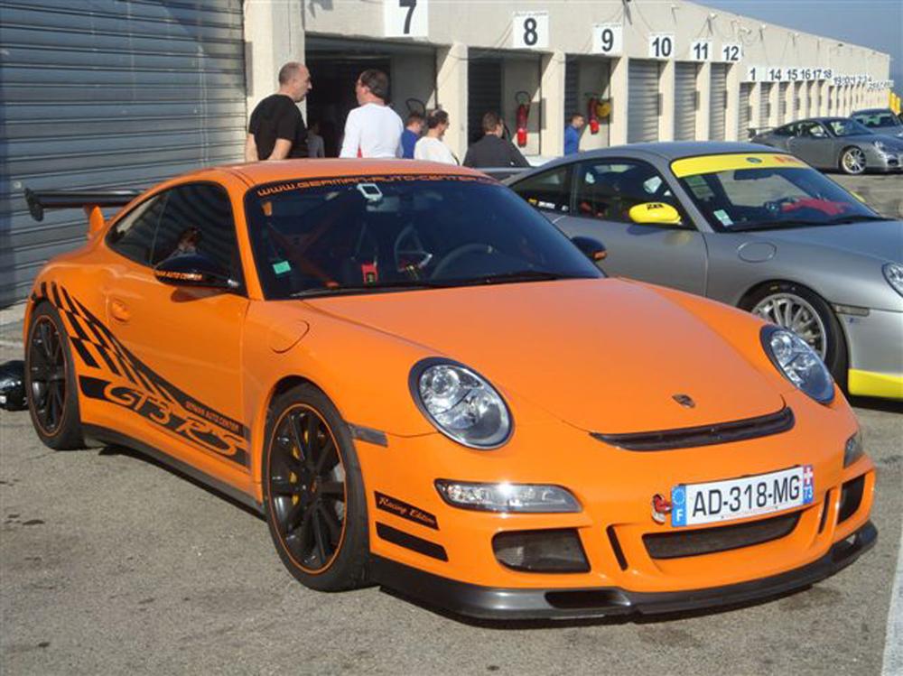  Porsche 911 with Victor Equipment Zehn