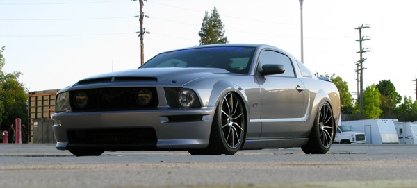 Ford Mustang R943