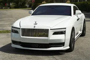 Rolls-Royce Spectre Thumbnail