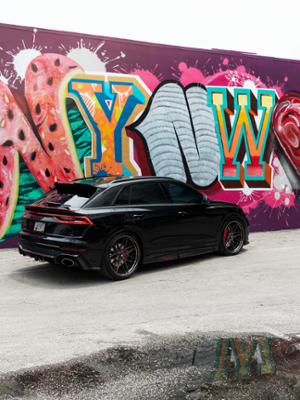 Audi RSQ8 Thumbnail