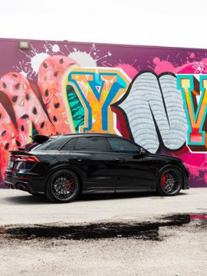 Audi RSQ8 Thumbnail