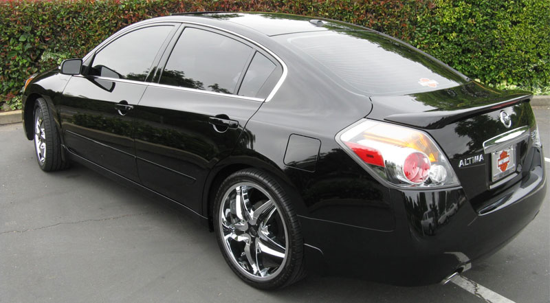  Nissan Altima with Status Wheels S822 Dynasty