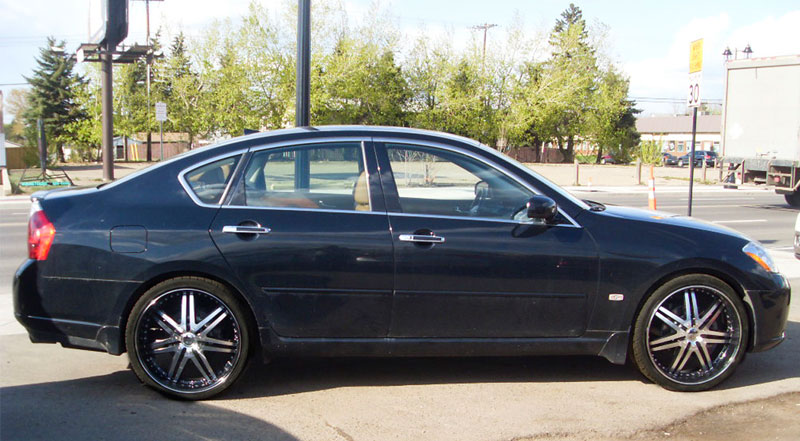  Infiniti M45 with Status Wheels S805 Game