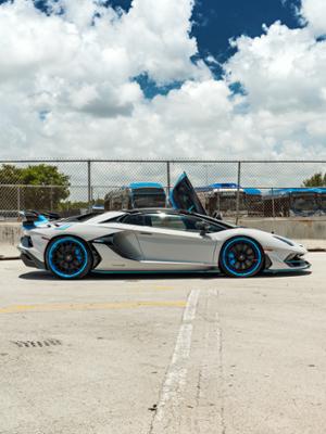 Lamborghini Aventador SVJ Thumbnail